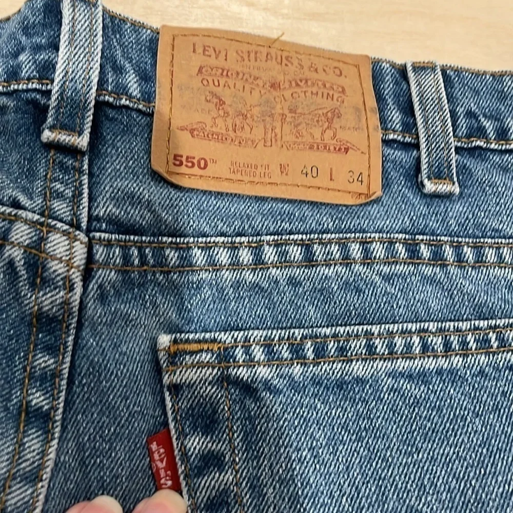 Men’s 90s vintage 550 Levi’s relaxed fit tapered leg 40 x 34
